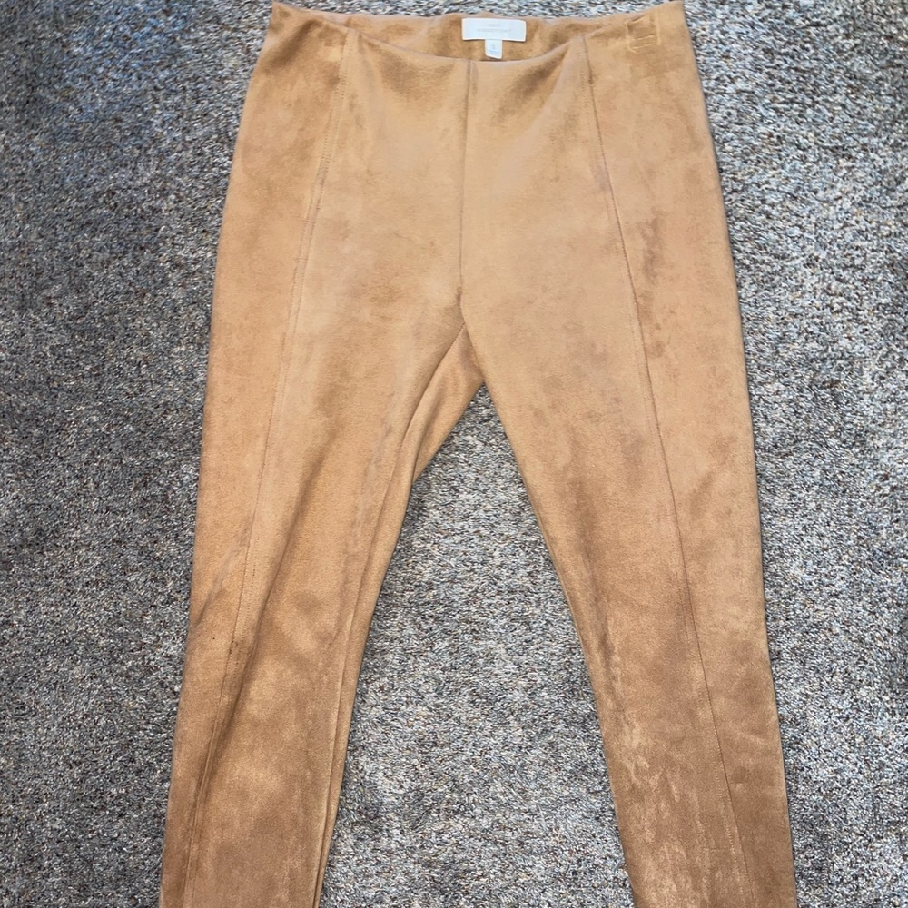 tan/brown pants